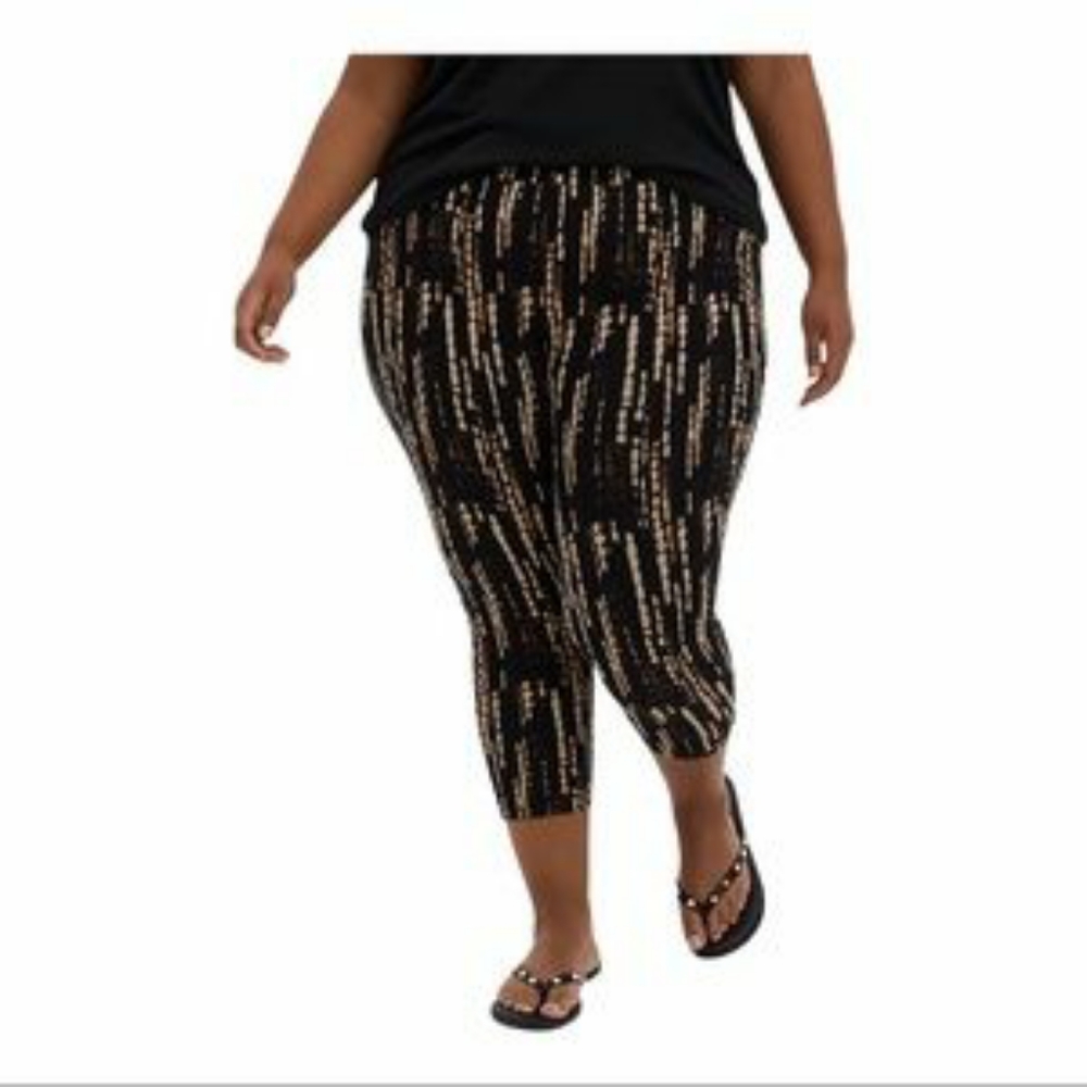 Torrid Print Cropped Legging NWT Size 2